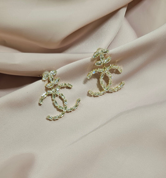 Pave Interlock Studs