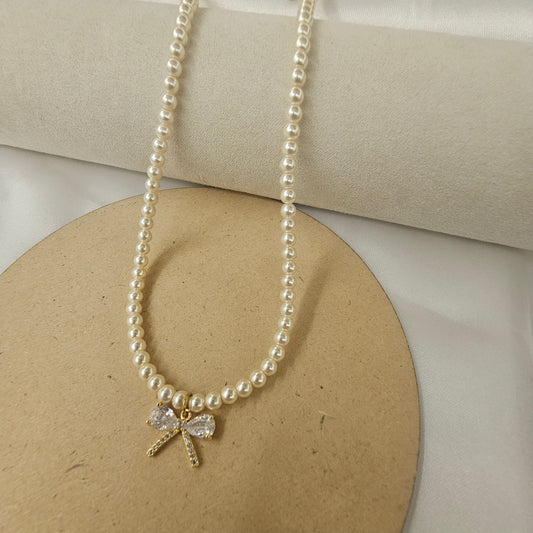 Sparkling Bow Pearl Necklace