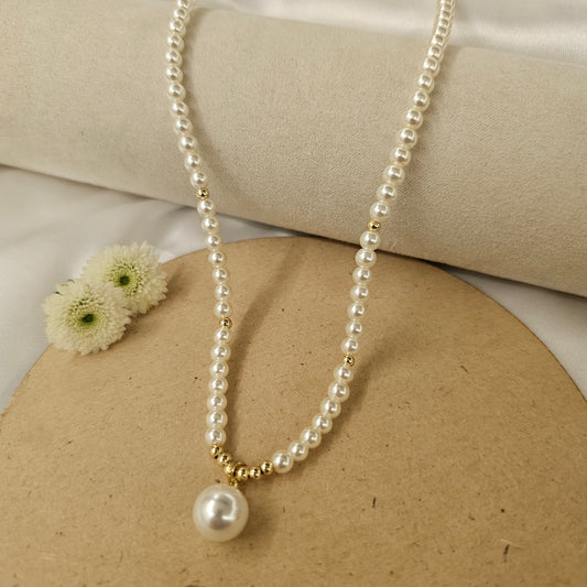 Regal Pearl Drop Necklace