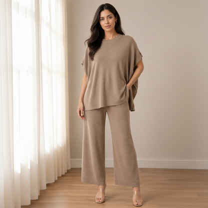 Two pis knitted set