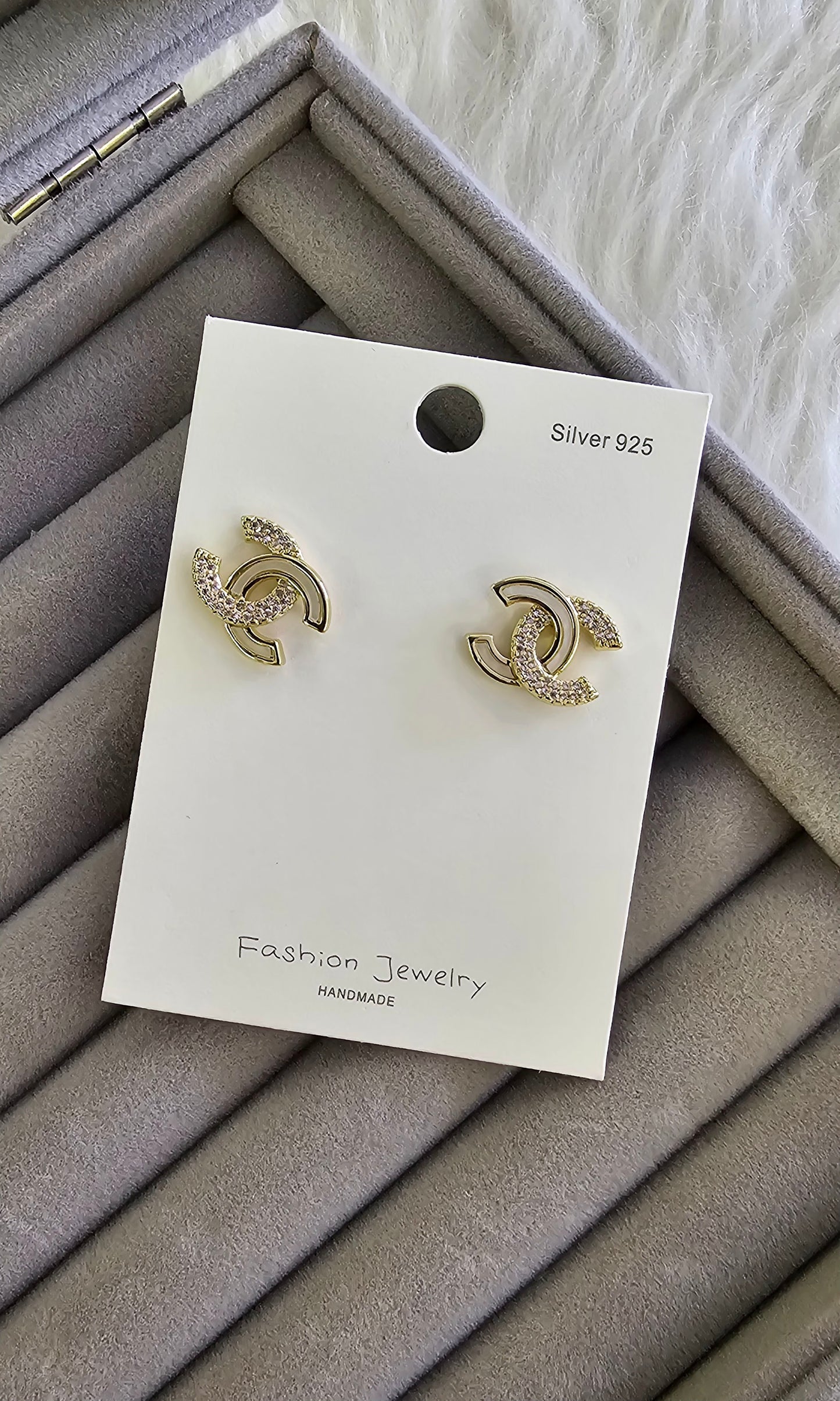 Geometric Looped Studs