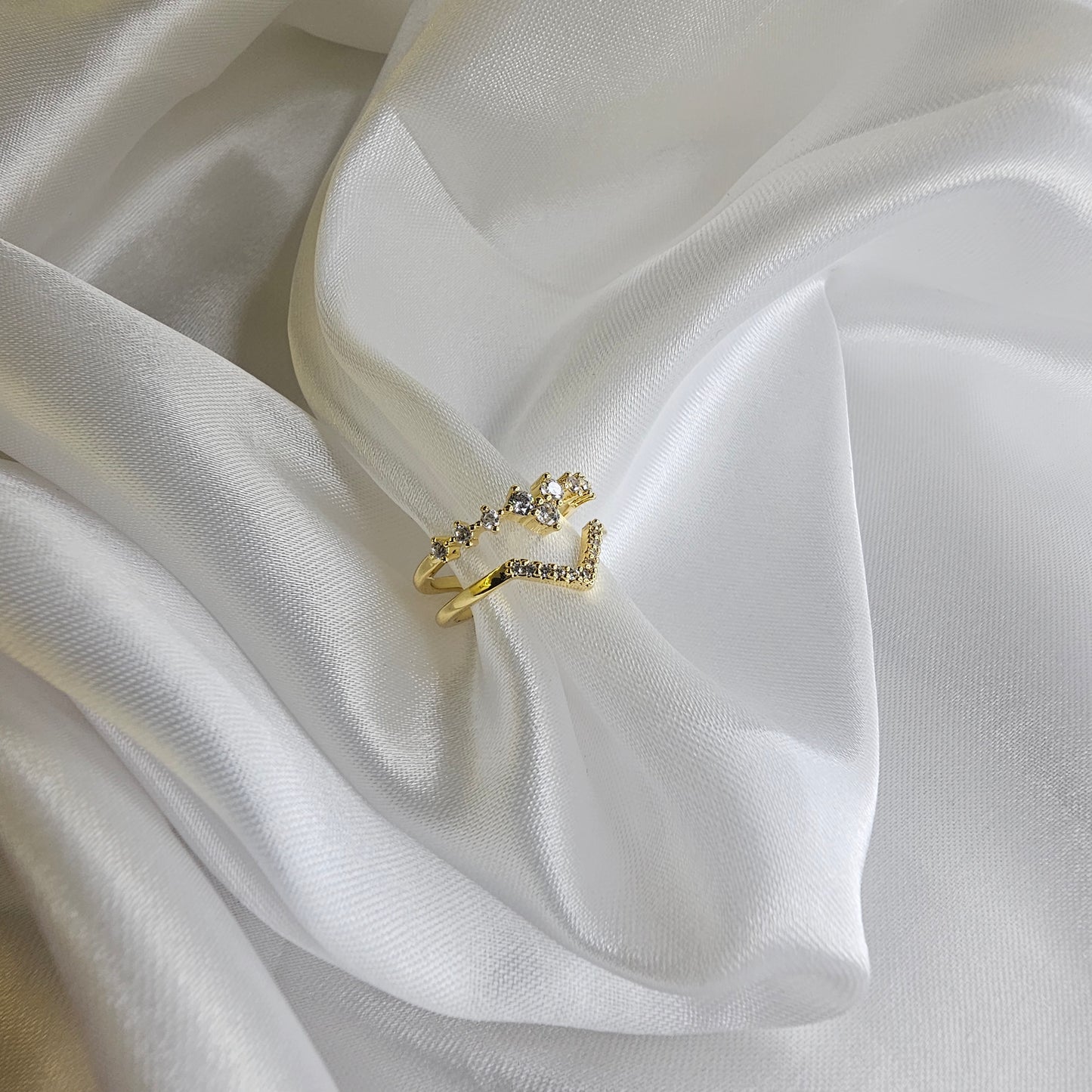 Double V-Shape Stone Chevron Ring