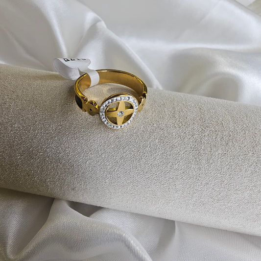 Compass Star Pave Ring