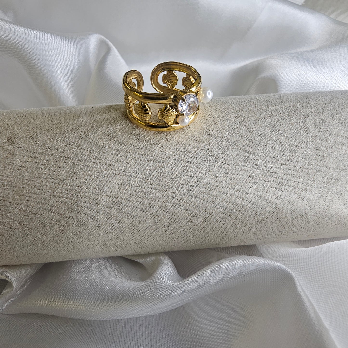 Seashell & Pearl Adjustable Ring